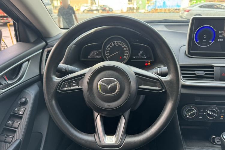 Used Mazda 3 Axela 2017 Sedan 1.5L Automatic Comfort Model Emission Standard China V Interior 3
