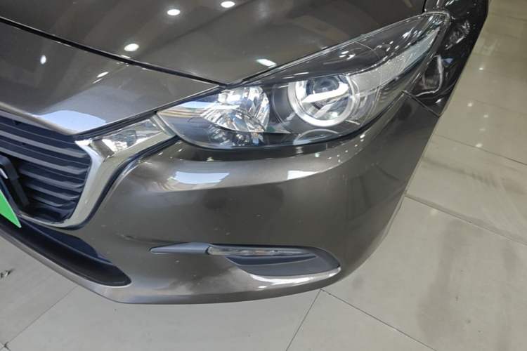Used Mazda 3 Axela 2017 Hatchback 1.5L Automatic Comfort Model Emission Standard China V Left Front Headlight