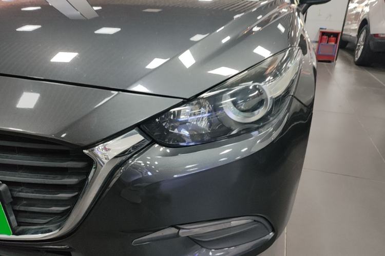 Used Mazda 3 Axela 2017 Sedan 1.5L Automatic Comfort Model Emission Standard China V Left Front Headlight