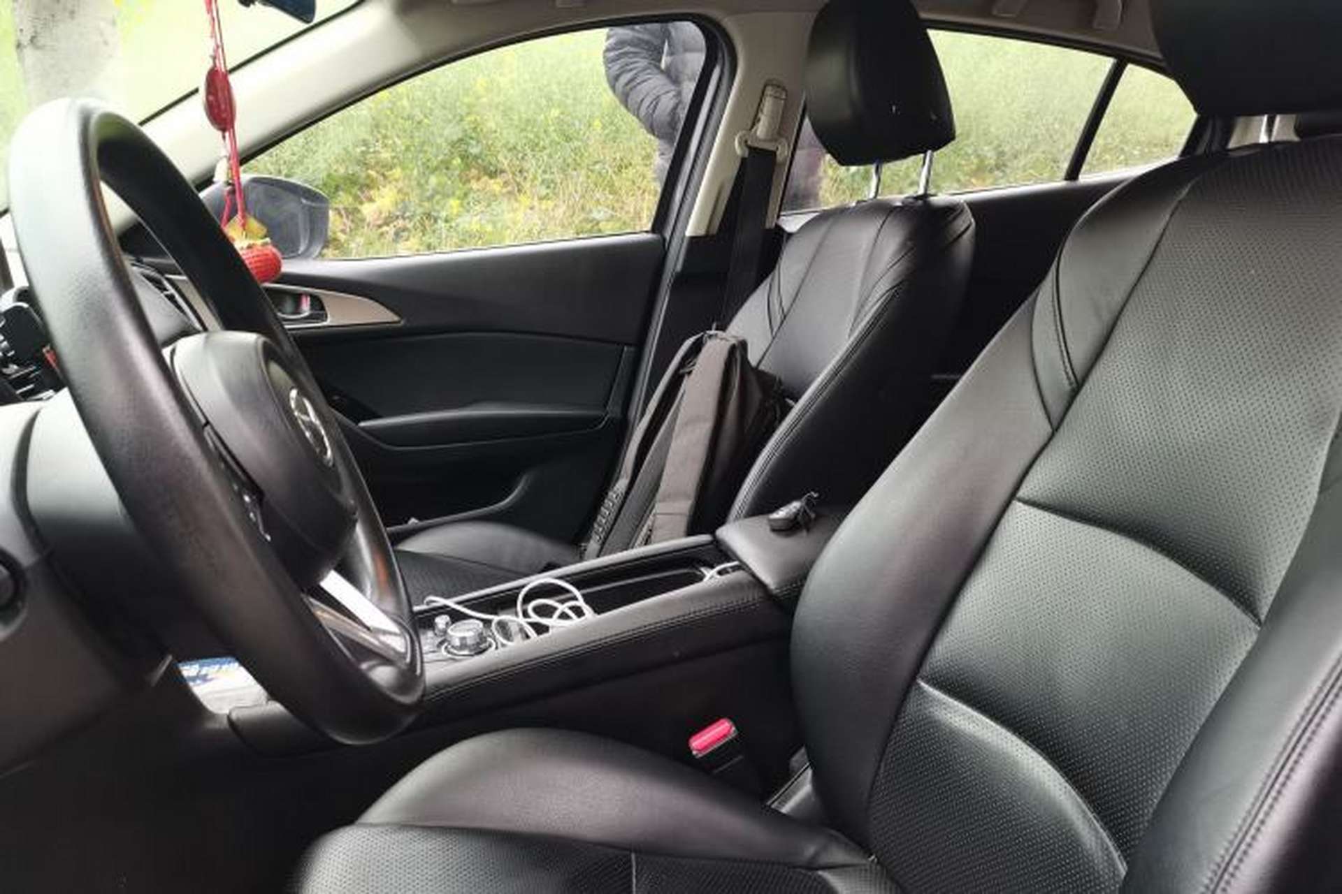 Used Mazda 3 Axela 2017 Sedan 1.5L Automatic Luxury Model China VI Standard Left Front Seat