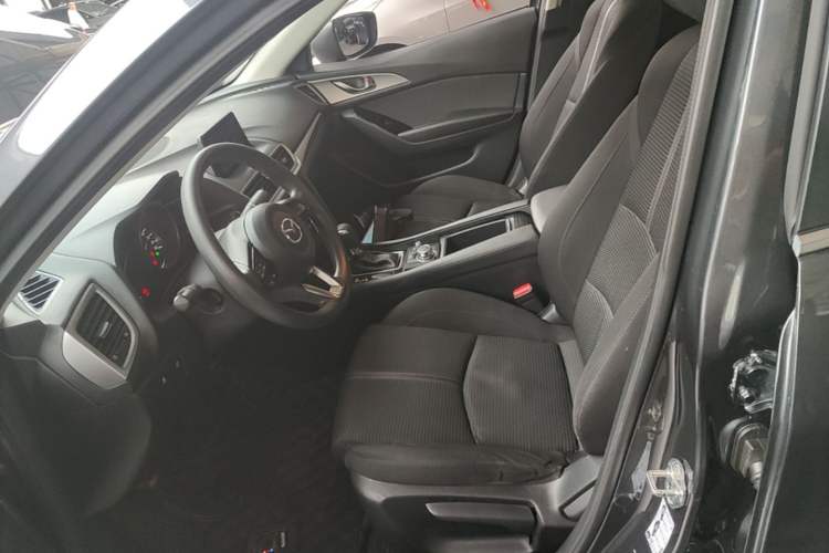 Used Mazda 3 Axela 2017 Sedan 1.5L Automatic Luxury Model Emission Standard China V Left Front Seat