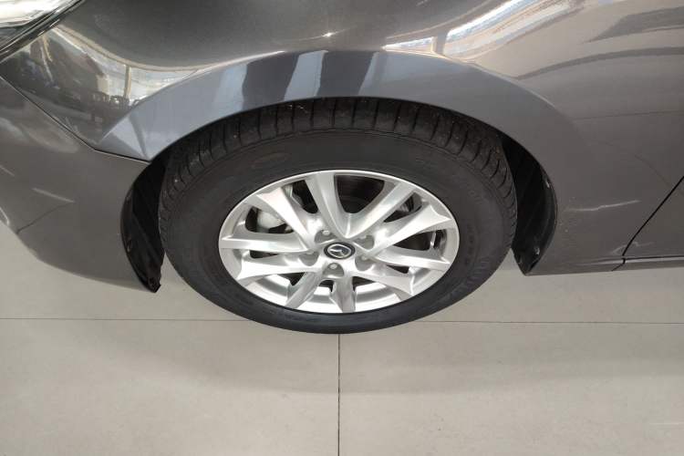 Used Mazda 3 Axela 2017 Hatchback 1.5L Automatic Comfort Model Emission Standard China V Left Front Wheel Hub