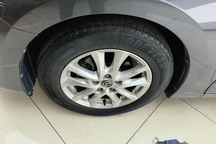 Used Mazda 3 Axela 2017 Sedan 1.5L Automatic Comfort Model Emission Standard China V Left Front Wheel Hub