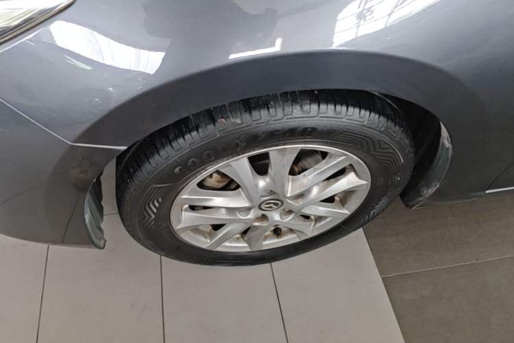 Used Mazda 3 Axela 2017 Sedan 1.5L Automatic Comfort Model Emission Standard China V Left Front Wheel Hub