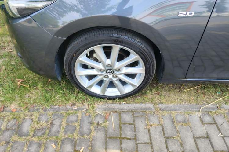 Used Mazda 3 Axela 2017 Sedan 2.0L Automatic Prestige Model China V Standard Left Front Wheel Hub