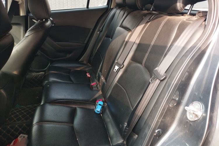 Used Mazda 3 Axela 2017 Hatchback 1.5L Manual Comfort Edition China V Left Rear Seat