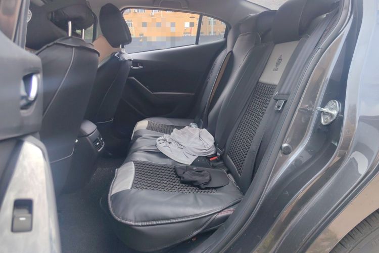 Used Mazda 3 Axela 2017 Sedan 1.5L Automatic Luxury Model Emission Standard China V Left Rear Seat
