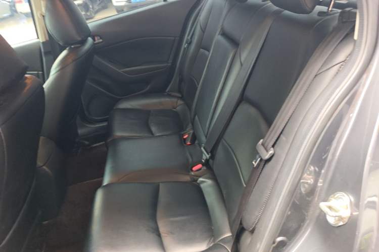 Used Mazda 3 Axela 2017 Sedan 1.5L Automatic Comfort Model China VI Standard Left Rear Seat