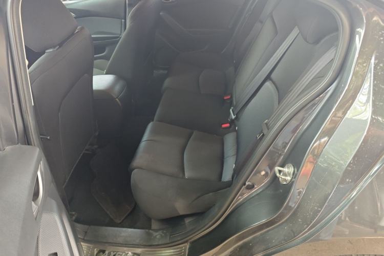 Used Mazda 3 Axela 2017 Sedan 1.5L Automatic Comfort Model Emission Standard China V Left Rear Seat