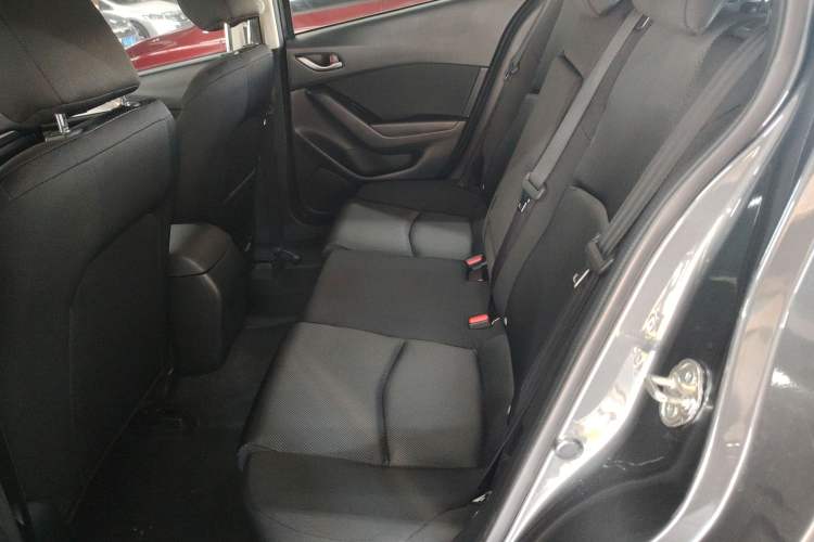 Used Mazda 3 Axela 2017 Hatchback 1.5L Automatic Comfort Model Emission Standard China V Left Rear Seat