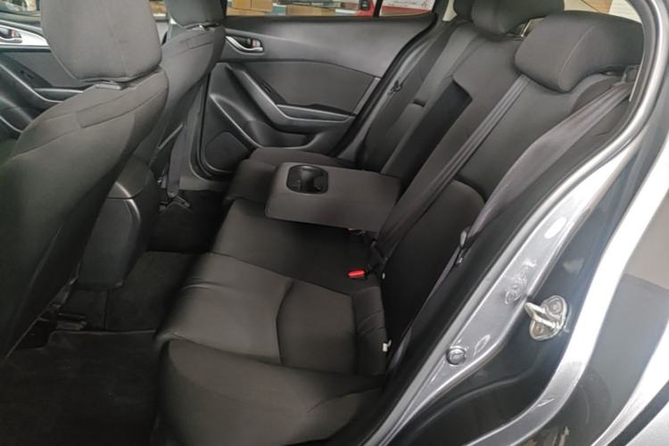 Used Mazda 3 Axela 2017 Sedan 1.5L Automatic Comfort Model Emission Standard China V Left Rear Seat