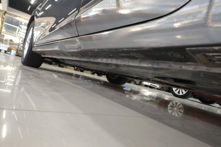 Used Mazda 3 Axela 2017 Hatchback 1.5L Automatic Comfort Model Emission Standard China V Left Side Sill
