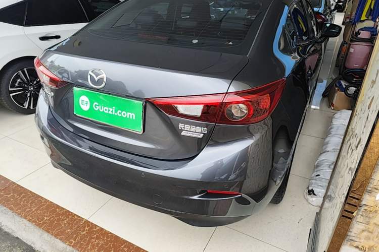Used Mazda 3 Axela 2017 Sedan 1.5L Automatic Luxury Model Emission Standard China V Rear Right 45 Deg