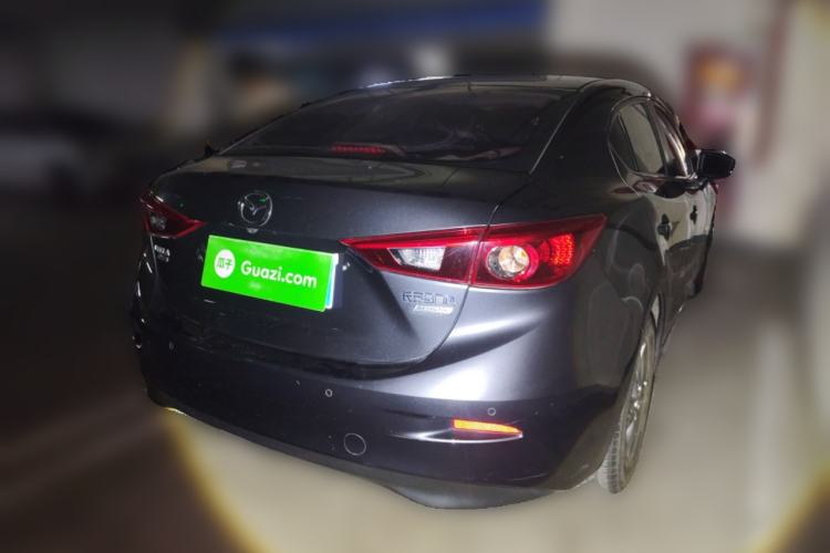 Used Mazda 3 Axela 2017 Sedan 1.5L Automatic Luxury Model China VI Standard Rear Right 45 Deg
