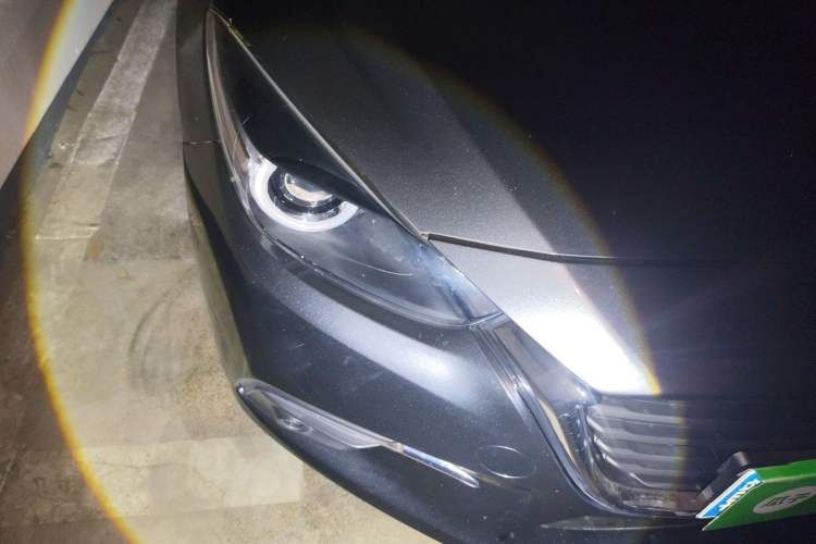 Used Mazda 3 Axela 2017 Sedan 1.5L Automatic Luxury Model China VI Standard Right Front Headlight
