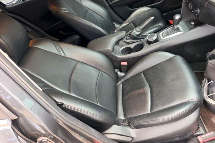 Used Mazda 3 Axela 2017 Sedan 1.5L Automatic Comfort Model China VI Standard Right Front Seat