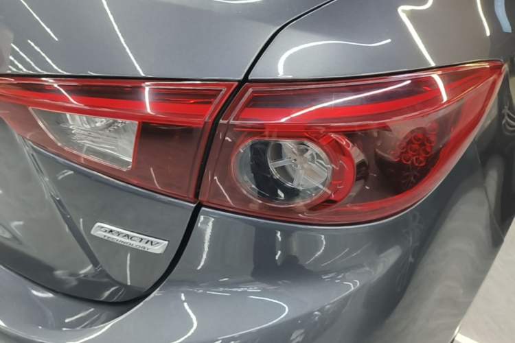 Used Mazda 3 Axela 2017 Sedan 2.0L Automatic Prestige Model China V Standard Right Rear Taillight