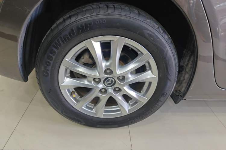Used Mazda 3 Axela 2017 Hatchback 1.5L Automatic Comfort Model Emission Standard China V Right Rear Wheel Hub