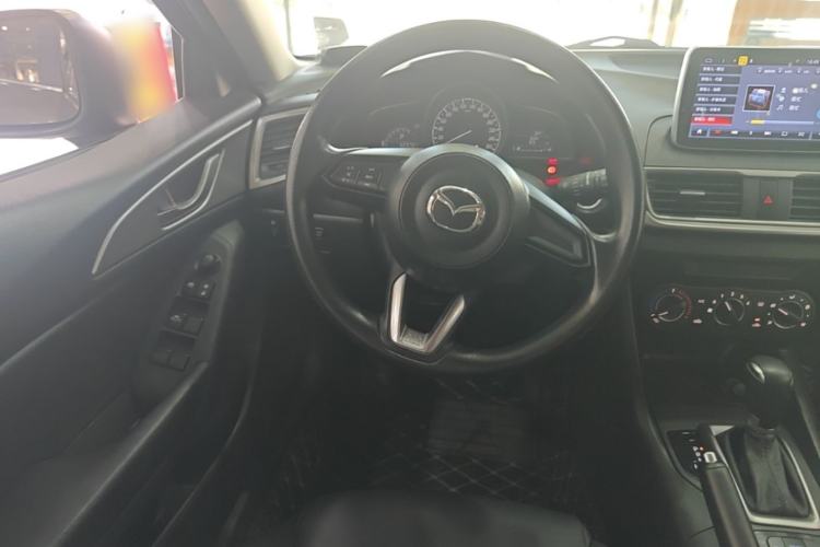 Used Mazda 3 Axela 2017 Hatchback 1.5L Automatic Comfort Model Emission Standard China V Steering Wheel