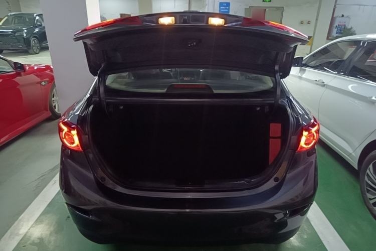 Used Mazda 3 Axela 2017 Sedan 1.5L Automatic Luxury Model Emission Standard China V Trunk