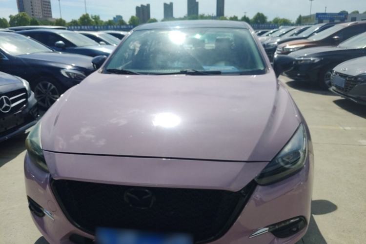 Used Mazda 3 Axela 2017 Sedan 1.5L Automatic Luxury Model Emission Standard China V Front