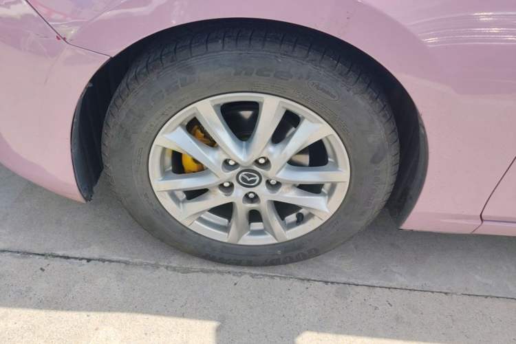 Used Mazda 3 Axela 2017 Sedan 1.5L Automatic Luxury Model Emission Standard China V Left Front Wheel Hub