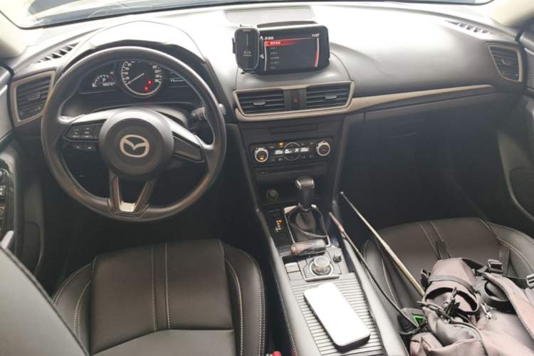 Used Mazda 3 Axela 2017 Sedan 1.5L Automatic Luxury Model Emission Standard China V Center Console