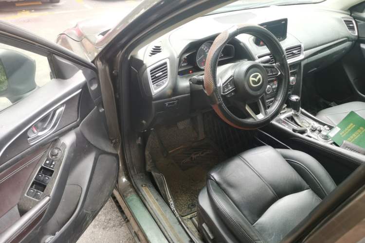 Used Mazda 3 Axela 2017 Sedan 2.0L Automatic Prestige Model China V Standard Driver Seat