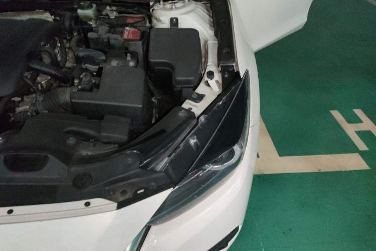 Used Mazda 3 Axela 2017 Sedan 1.5L Automatic Prestige Model China V Standard Engine Bay Left