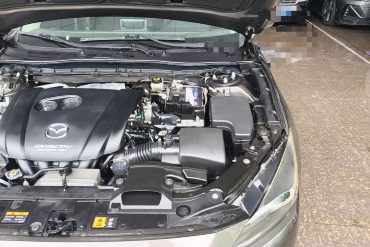 Used Mazda 3 Axela 2017 Sedan 1.5L Automatic Luxury Model Emission Standard China V Engine Bay Left