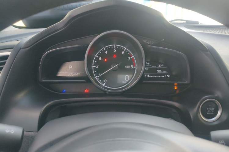 Used Mazda 3 Axela 2017 Hatchback 2.0L Automatic Sport Model China V Emission Standard Instrument Cluster