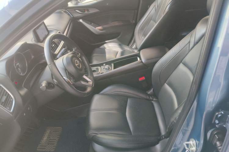 Used Mazda 3 Axela 2017 Hatchback 2.0L Automatic Sport Model China V Emission Standard Left Front Seat