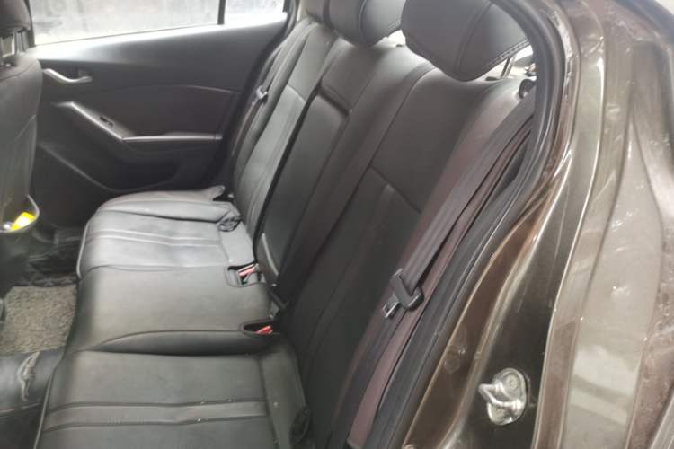 Used Mazda 3 Axela 2017 Sedan 2.0L Automatic Prestige Model China V Standard Left Rear Seat