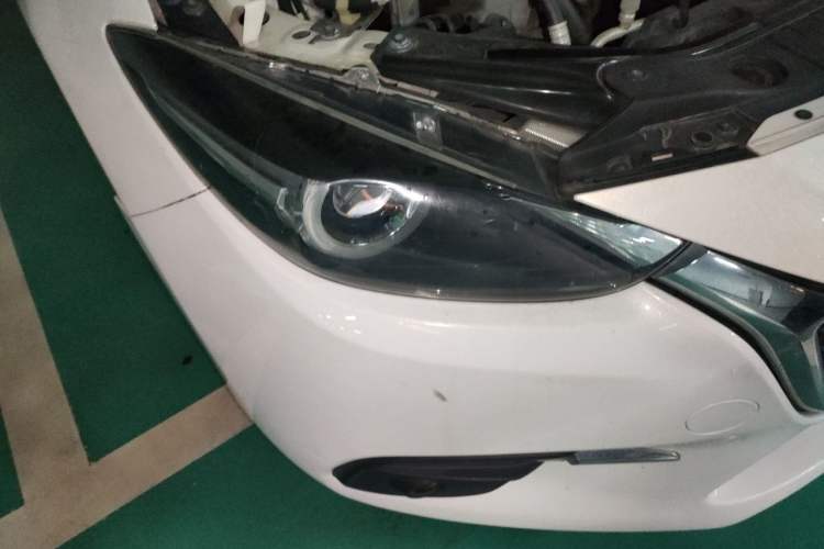 Used Mazda 3 Axela 2017 Sedan 1.5L Automatic Prestige Model China V Standard Right Front Headlight
