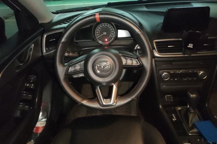 Used Mazda 3 Axela 2017 Sedan 1.5L Automatic Prestige Model China V Standard Steering Wheel