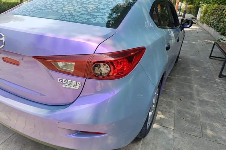 Used Mazda 3 Axela 2017 Sedan 1.5L Automatic Comfort Model Emission Standard China V Right Rear Taillight