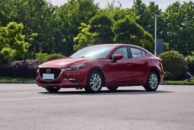 Used Mazda 3 Axela 2017 Sedan 1.5L Automatic Luxury Model Emission Standard China V