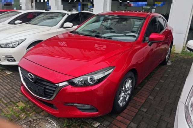 Używany Mazda 3 Axela 2017 Sedan 1.5L Automatic Comfort Model Emission Standard China V