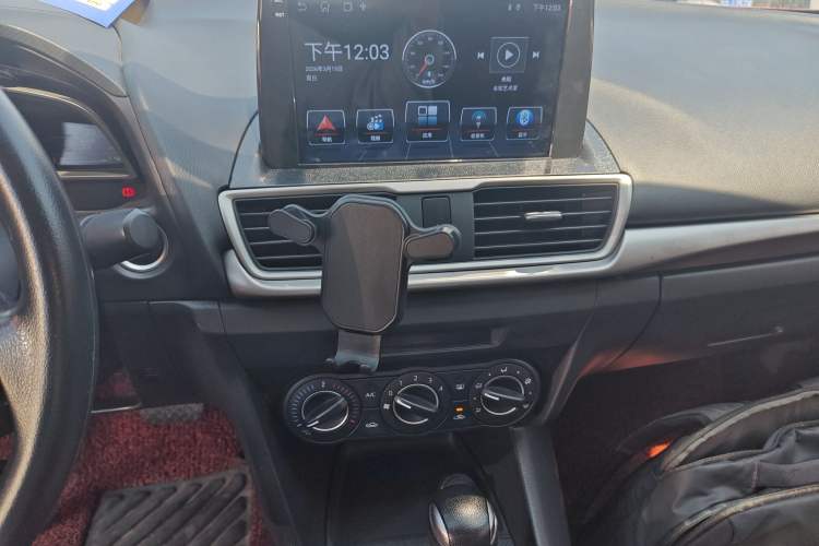Used Mazda 3 Axela 2017 Sedan 1.5L Automatic Comfort Model Emission Standard China V Audio And AC Panel