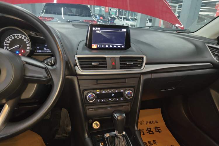 Used Mazda 3 Axela 2017 Sedan 1.5L Automatic Luxury Model Emission Standard China V Audio And AC Panel