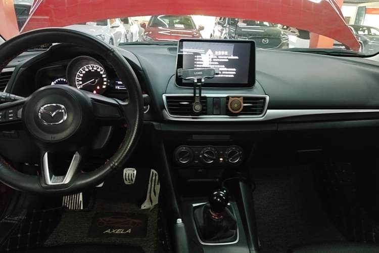 Used Mazda 3 Axela 2017 Sedan 1.5L Automatic Comfort Model Emission Standard China V Audio And AC Panel