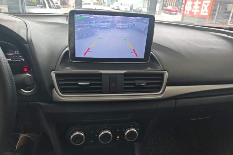 Used Mazda 3 Axela 2017 Sedan 1.5L Automatic Comfort Model Emission Standard China V Audio And AC Panel