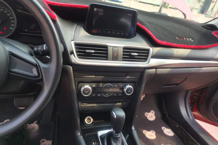 Used Mazda 3 Axela 2017 Sedan 1.5L Automatic Luxury Model Emission Standard China V Audio And AC Panel