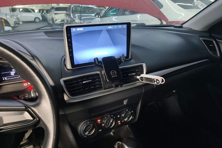 Used Mazda 3 Axela 2017 Sedan 1.5L Automatic Comfort Model Emission Standard China V Audio And AC Panel