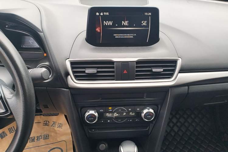 Used Mazda 3 Axela 2017 Sedan 1.5L Automatic Luxury Model Emission Standard China V Audio And AC Panel