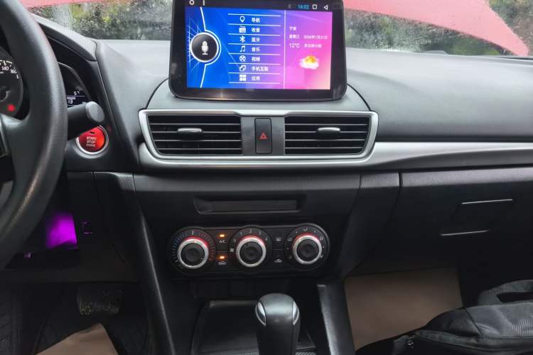 Used Mazda 3 Axela 2017 Sedan 1.5L Automatic Comfort Model Emission Standard China V Audio And AC Panel