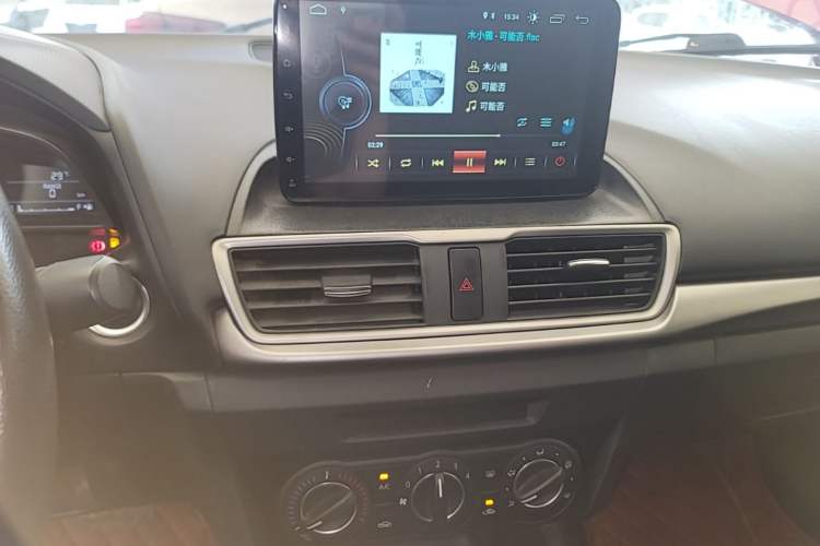 Used Mazda 3 Axela 2017 Sedan 1.5L Automatic Comfort Model Emission Standard China V Audio And AC Panel