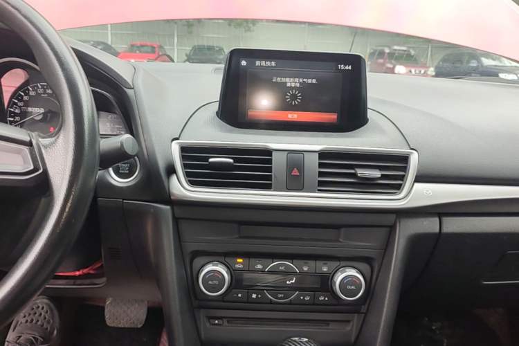 Used Mazda 3 Axela 2017 Sedan 1.5L Automatic Luxury Model Emission Standard China V Audio And AC Panel