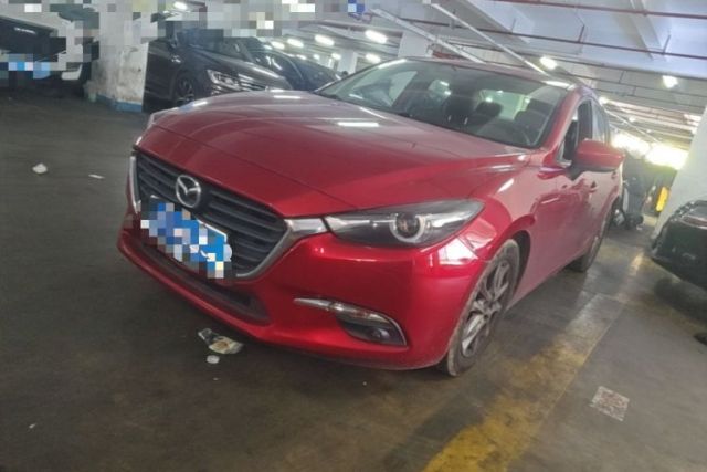 Used Mazda 3 Axela 2017 Sedan 1.5L Automatic Luxury Model Emission Standard China V