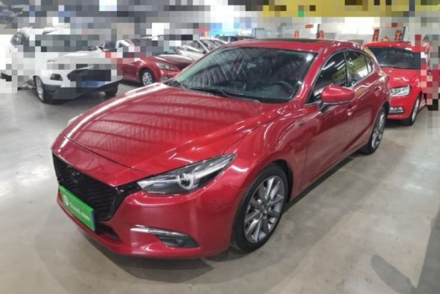 Ojetý Mazda 3 Axela 2017 Hatchback 2.0L Automatic Sport Model China V Emission Standard